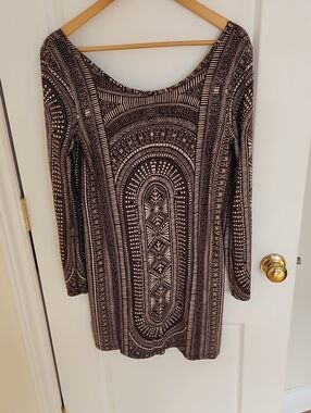 Low Cut Back Patterned Dress